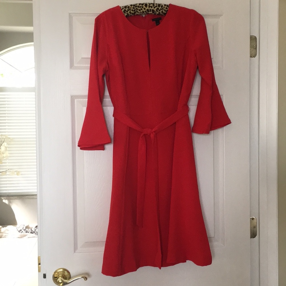 Ann Taylor fluted sleeve dress